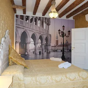 La Residenza Di Carlo Close To Piazza San Marco , Venice Italy