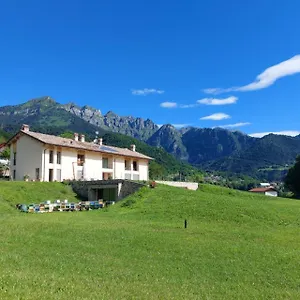 https://la-casa-di-maia-alloggio-agrituristico.hotelinveneto.com