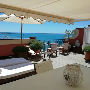 https://villa-piaggio.hotelitalianriviera.com